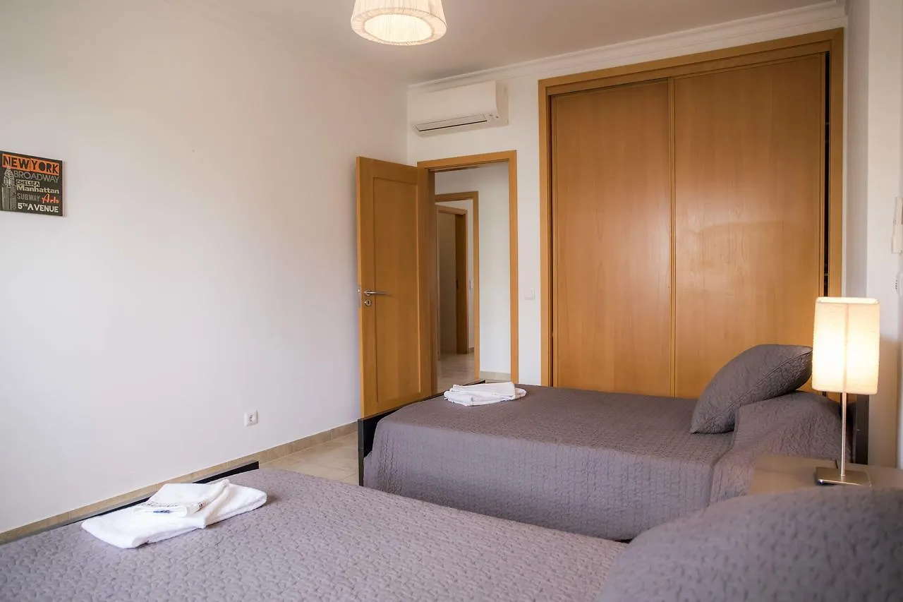 C02 - Luxury 3 Bed With Pool View Apartment Lagos