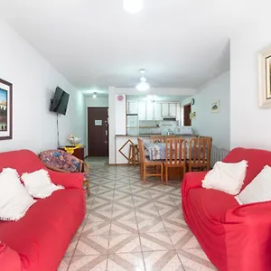 apartamento-a-150-metros-da-praia-de-mariscal.santa-catarina-brasil.com/