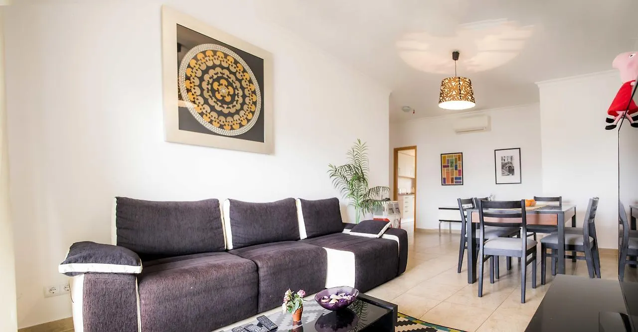 Apartment C02 - Luxury 3 Bed With Pool View Portugal